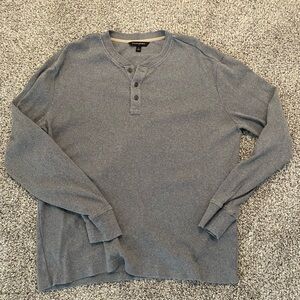 Banana Republic Men's Gray Henley Top sz Large great condition